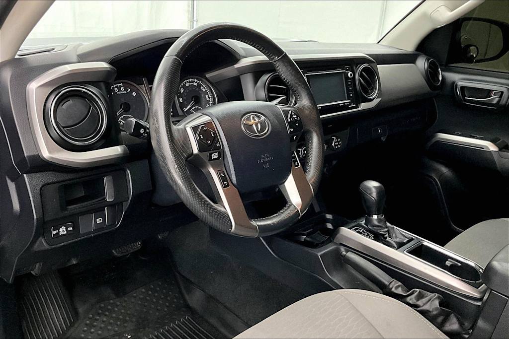 Thumbnail: 2019 Toyota Tacoma - 2