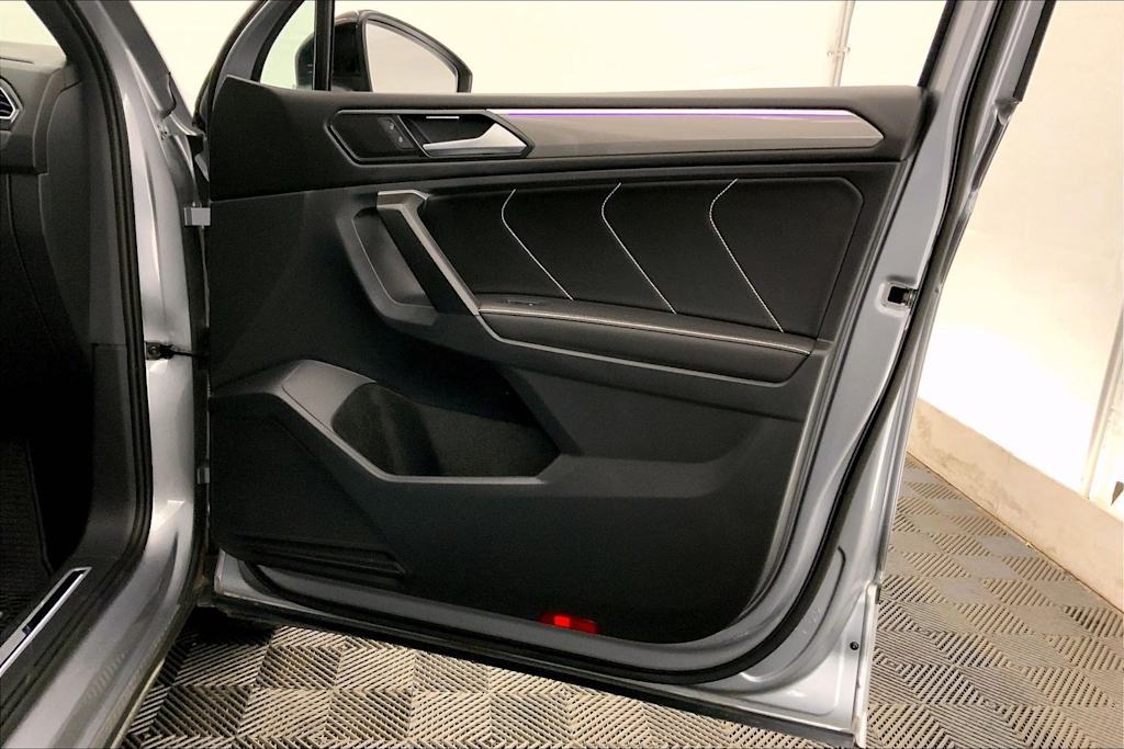 Thumbnail: 2024 Volkswagen Tiguan - 28