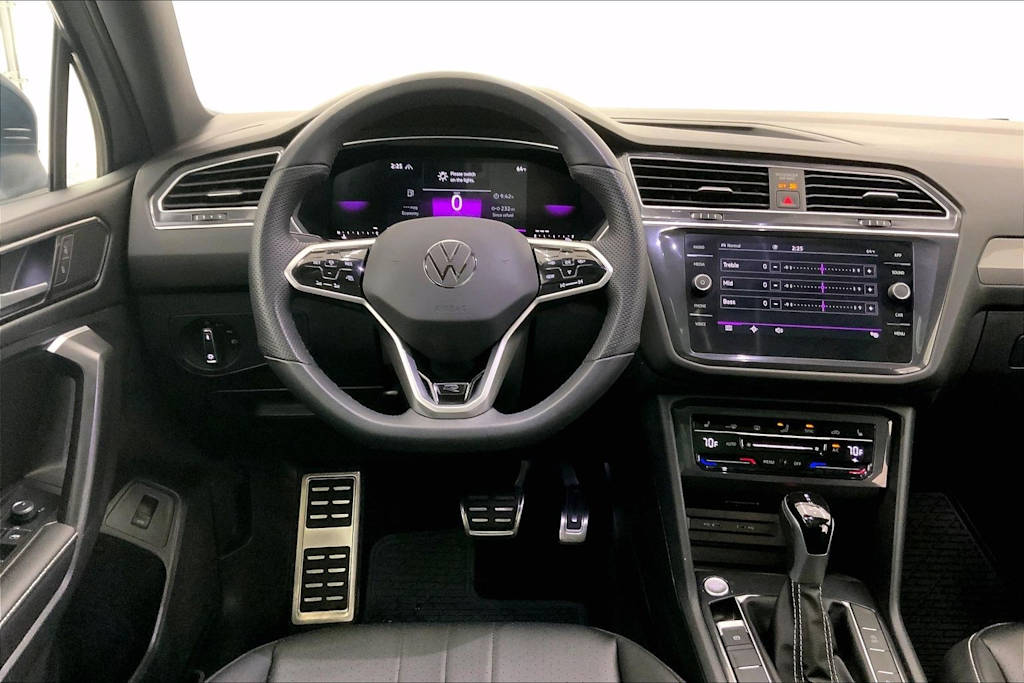 Thumbnail: 2024 Volkswagen Tiguan - 14