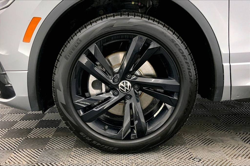 Thumbnail: 2024 Volkswagen Tiguan - 8
