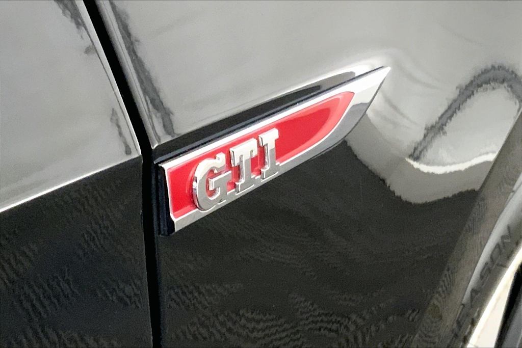 Image of 2017 Volkswagen GTI