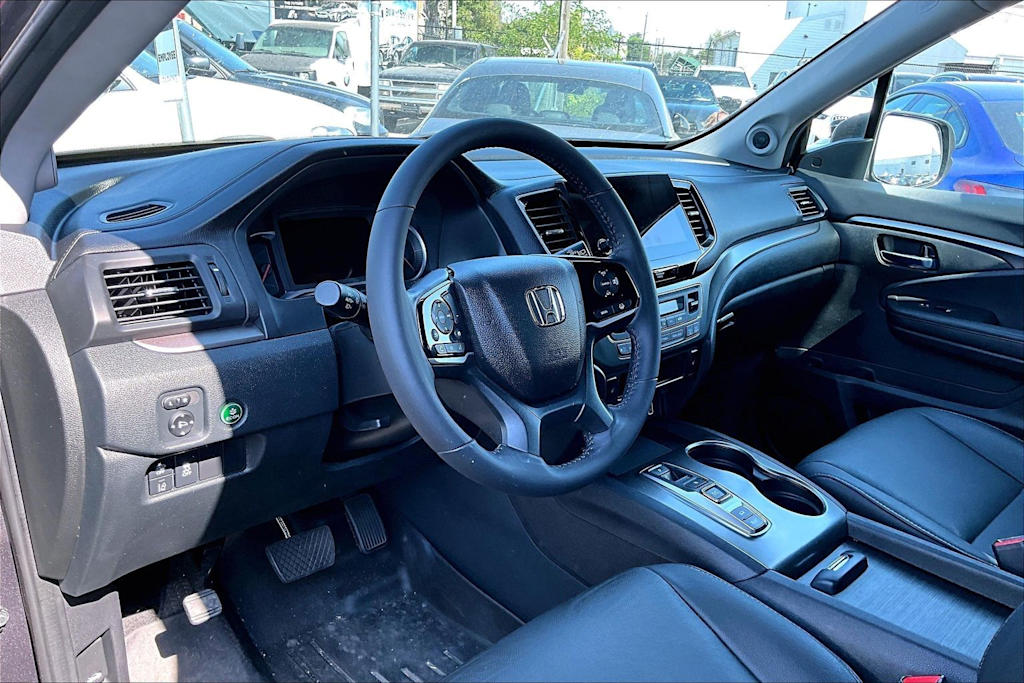 Thumbnail: 2022 Honda Pilot - 2