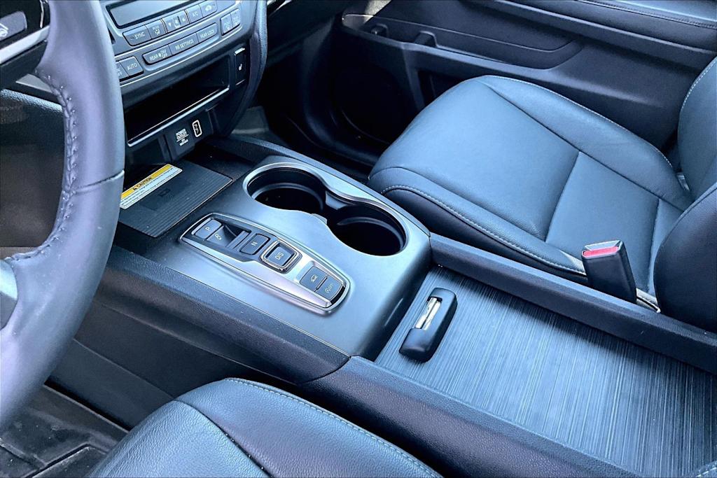 Thumbnail: 2022 Honda Pilot - 16