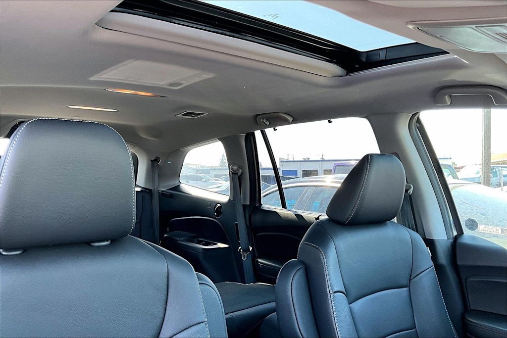 Thumbnail: 2022 Honda Pilot - 21