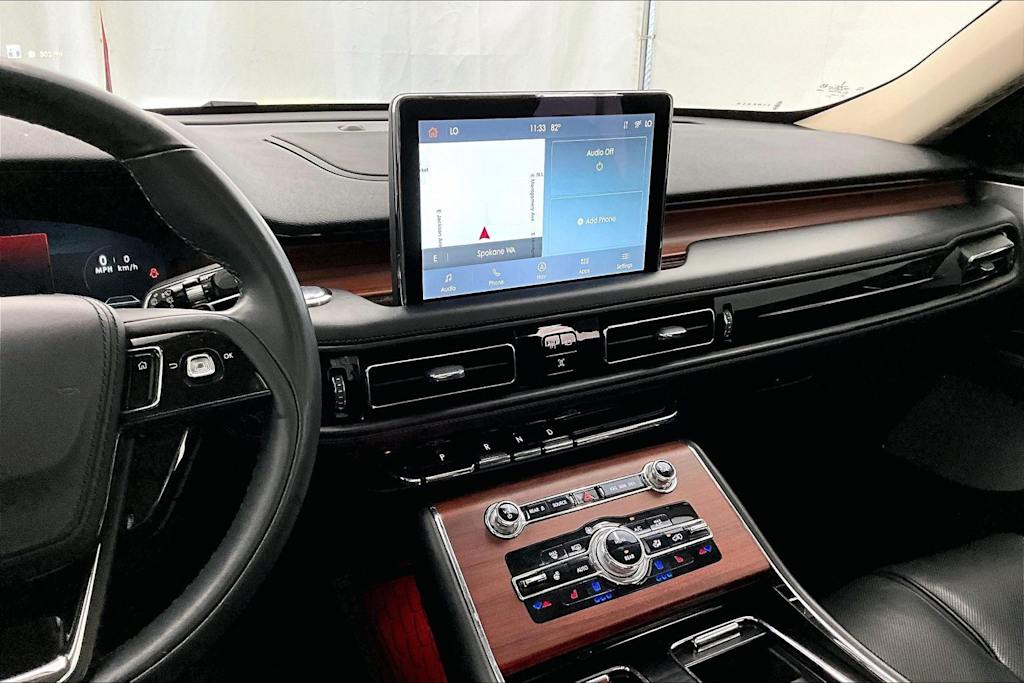 Thumbnail: 2023 Lincoln Aviator - 15