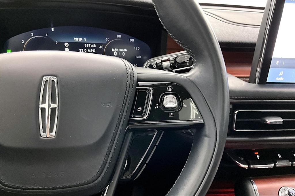 Thumbnail: 2023 Lincoln Aviator - 26