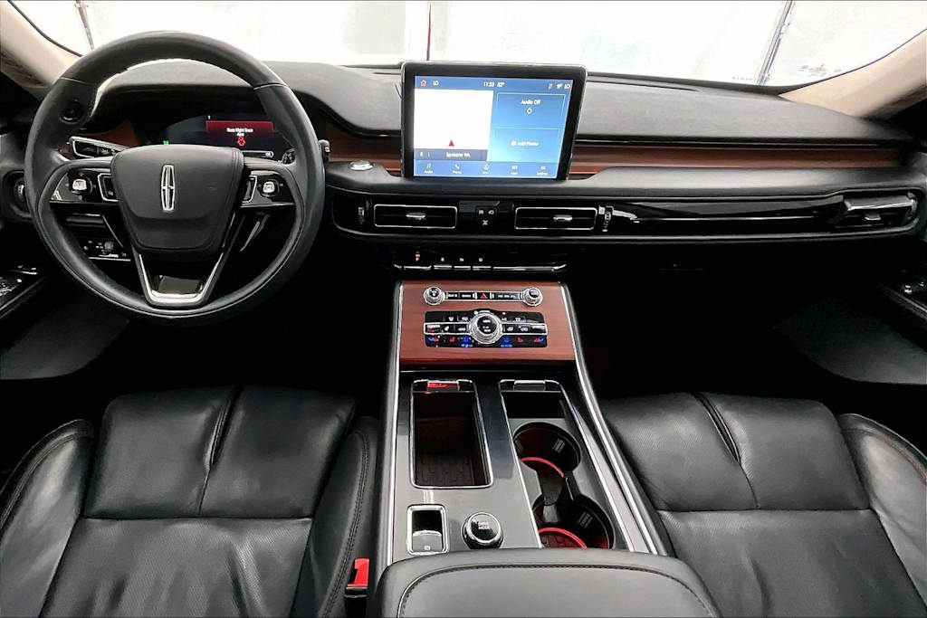Thumbnail: 2023 Lincoln Aviator - 10