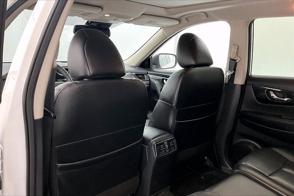 Thumbnail: 2020 Nissan Rogue - 13