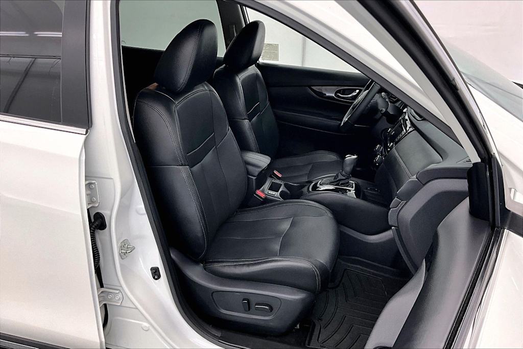 Thumbnail: 2020 Nissan Rogue - 12