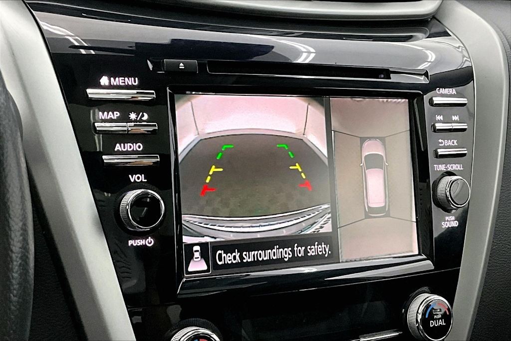Thumbnail: 2019 Nissan Murano - 16