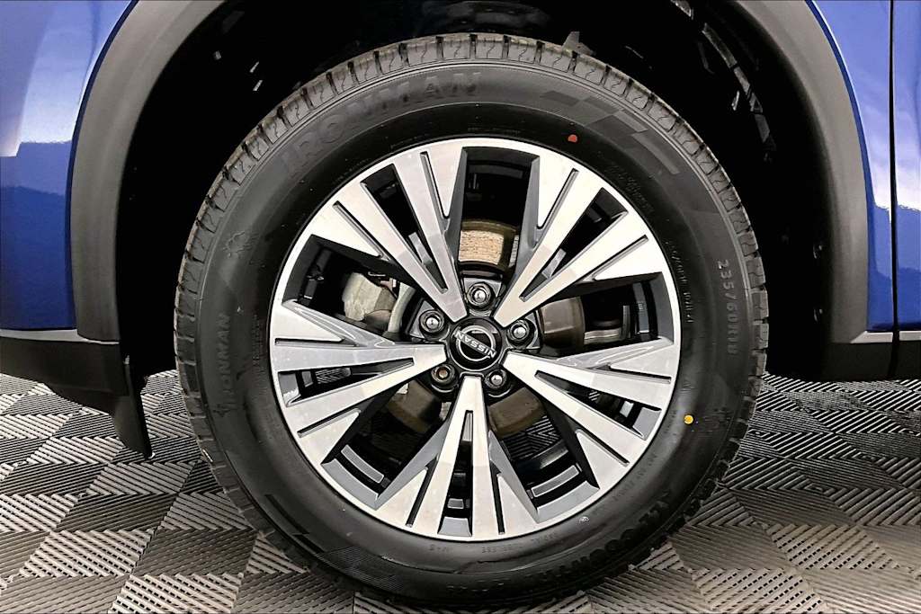 Thumbnail: 2023 Nissan Rogue - 8