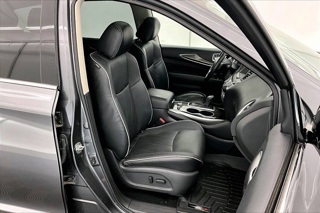 Thumbnail: 2019 INFINITI QX60 - 12