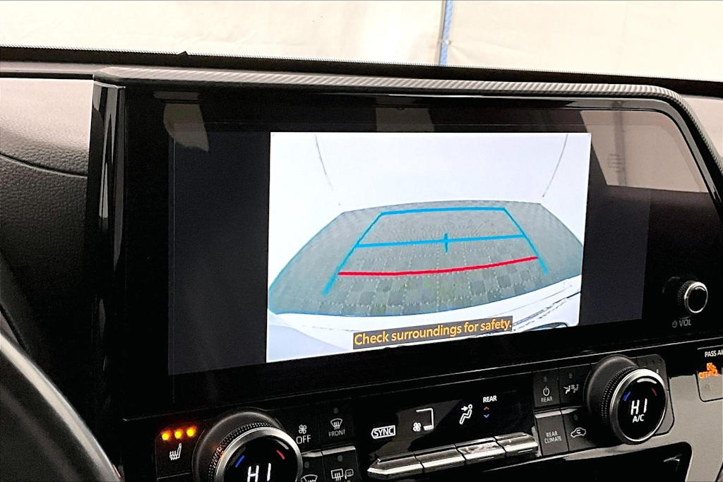 Thumbnail: 2023 Toyota Highlander - 26