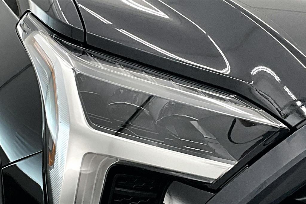 Thumbnail: 2023 Toyota Tundra - 31