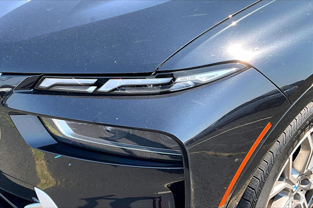 Thumbnail: 2024 BMW X7 - 17
