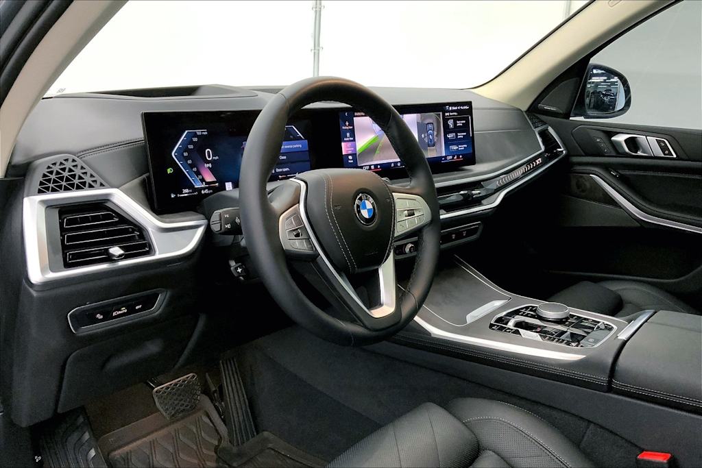 Thumbnail: 2024 BMW X7 - 2