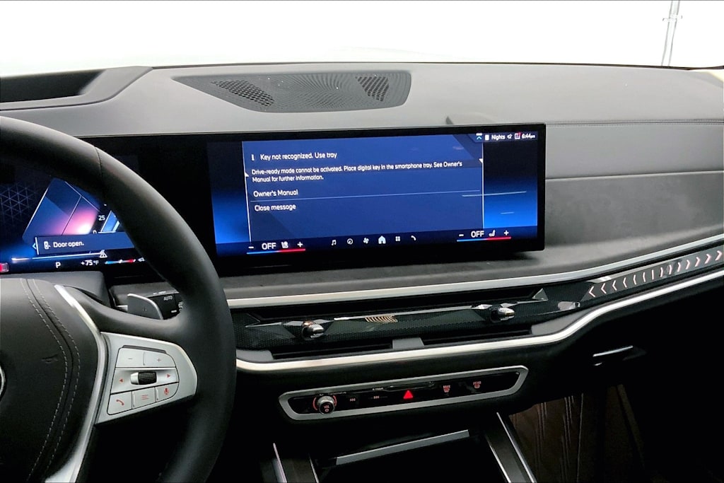 Thumbnail: 2024 BMW X7 - 15