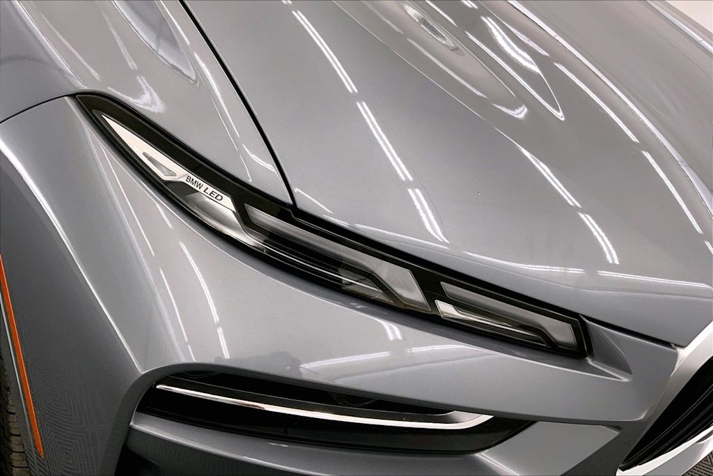 Thumbnail: 2024 BMW X7 - 31