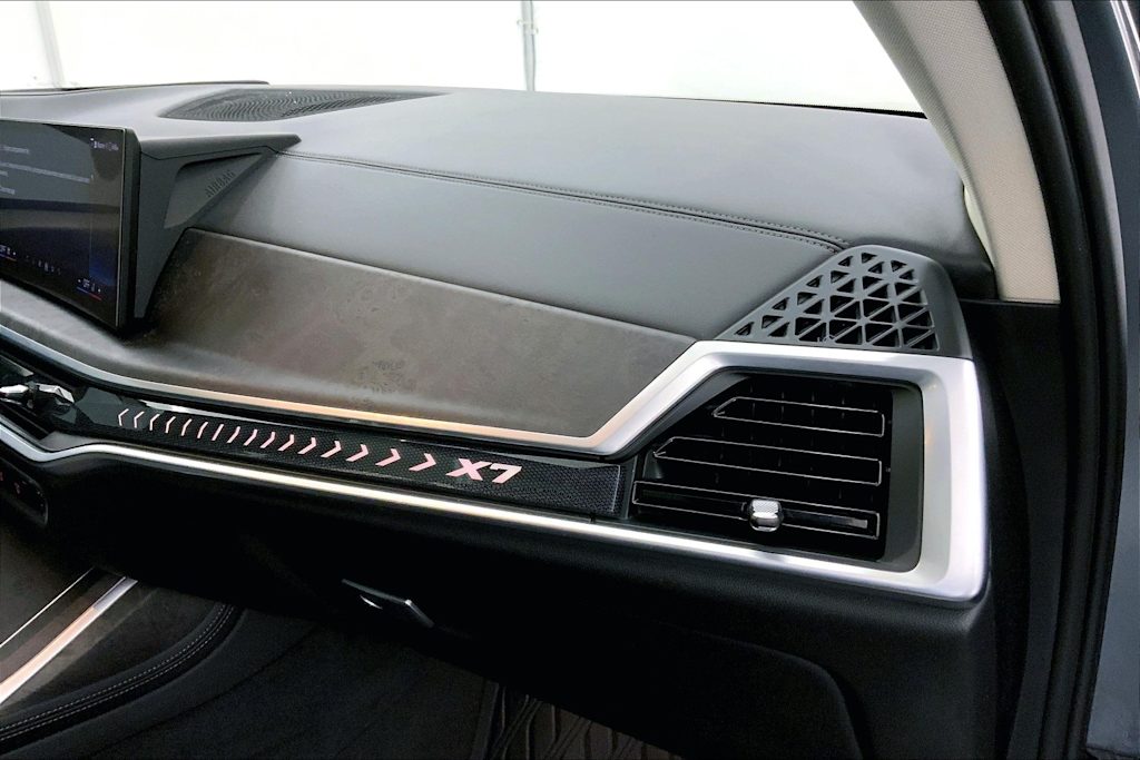 Thumbnail: 2024 BMW X7 - 23