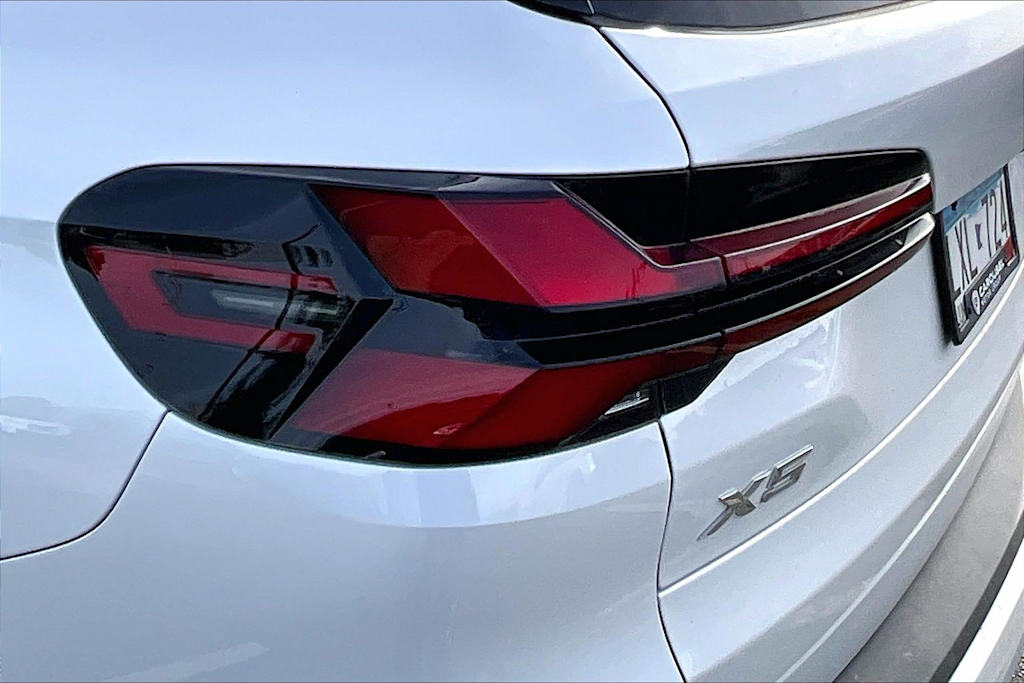 Thumbnail: 2025 BMW X5 - 16
