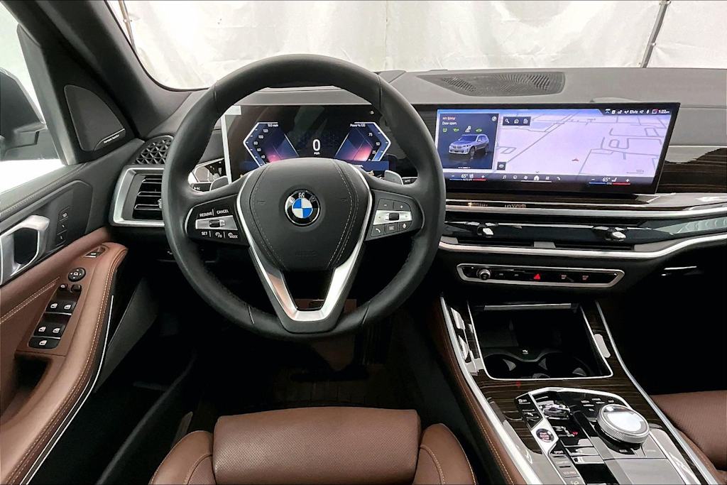 Thumbnail: 2025 BMW X5 - 14