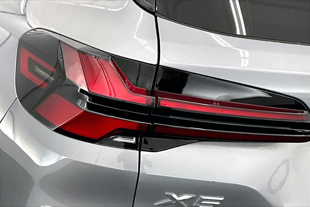 Thumbnail: 2025 BMW X5 - 32