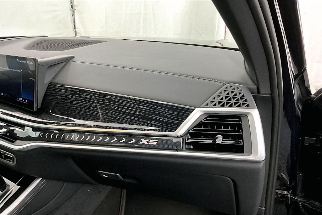 Thumbnail: 2024 BMW X5 - 16