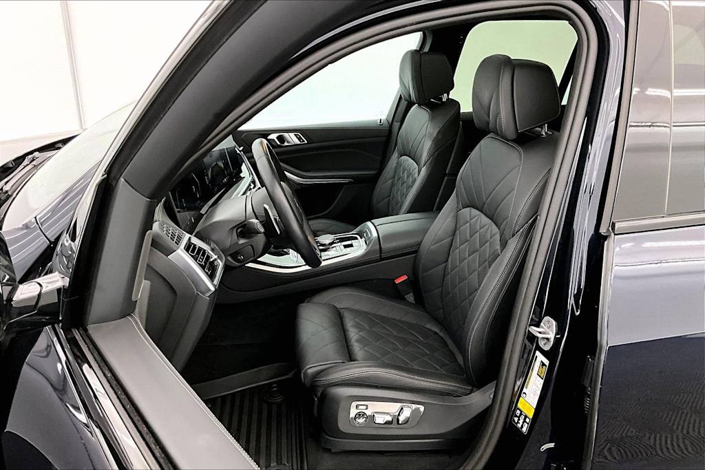 Thumbnail: 2024 BMW X5 - 11