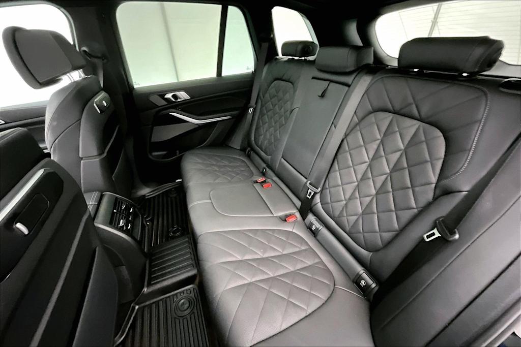 Thumbnail: 2024 BMW X5 - 29