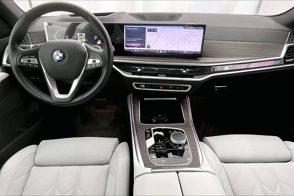 Thumbnail: 2026 BMW X5 - 10