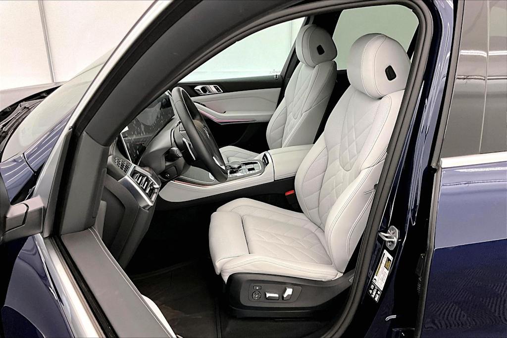 Thumbnail: 2026 BMW X5 - 11