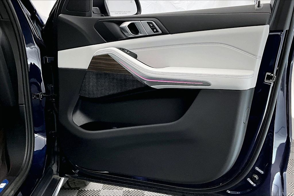 Thumbnail: 2026 BMW X5 - 28