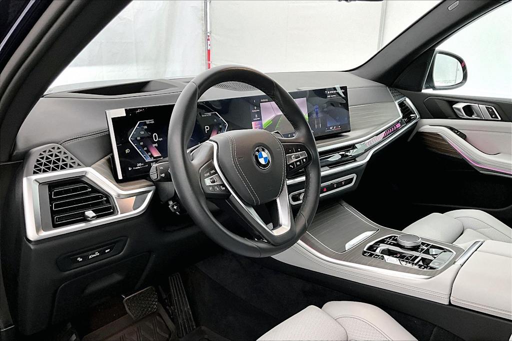 Thumbnail: 2026 BMW X5 - 2