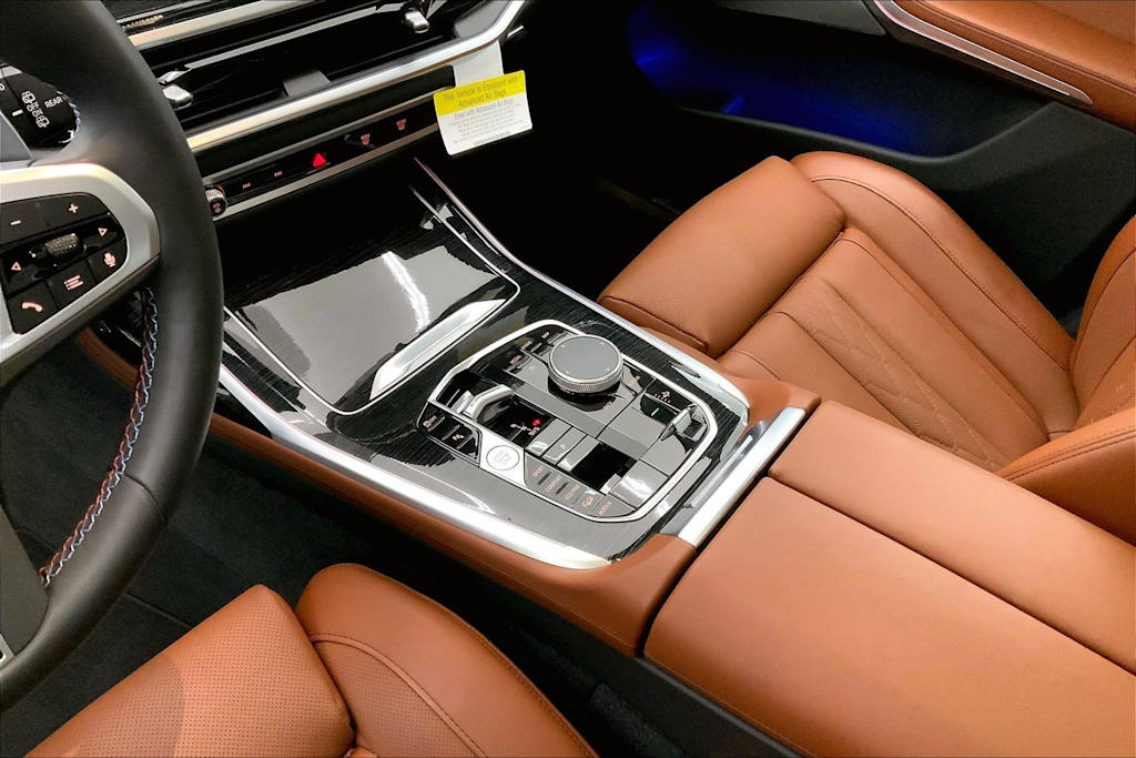 Thumbnail: 2024 BMW X7 - 17