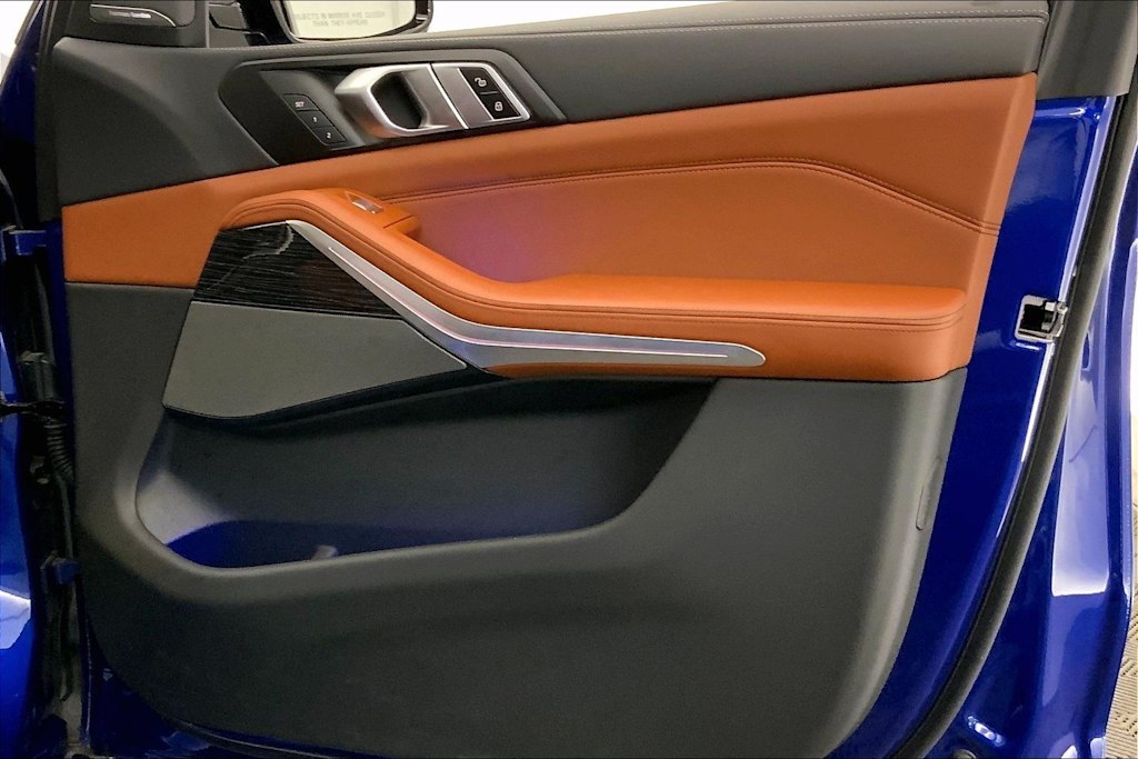 Thumbnail: 2024 BMW X7 - 28