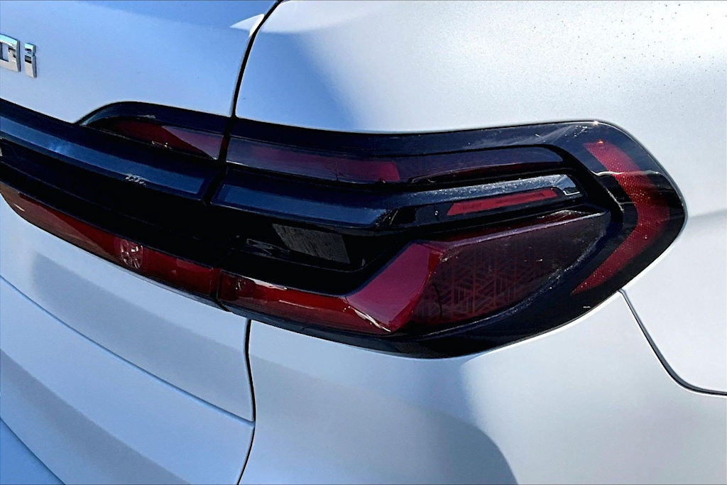 Thumbnail: 2025 BMW X7 - 13