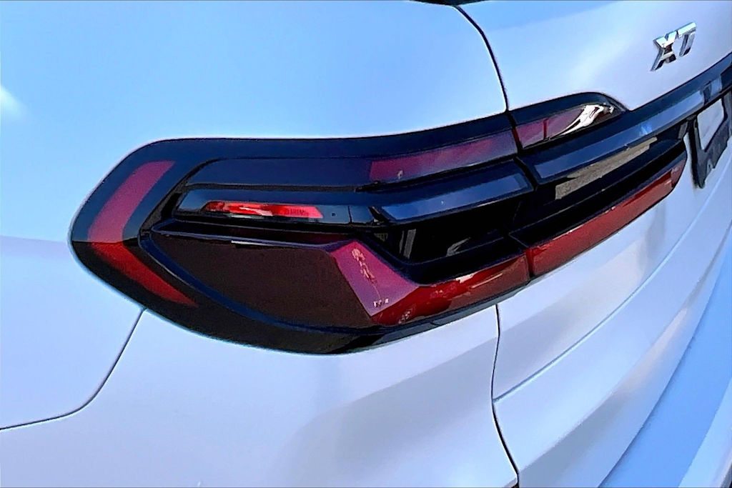 Thumbnail: 2025 BMW X7 - 16