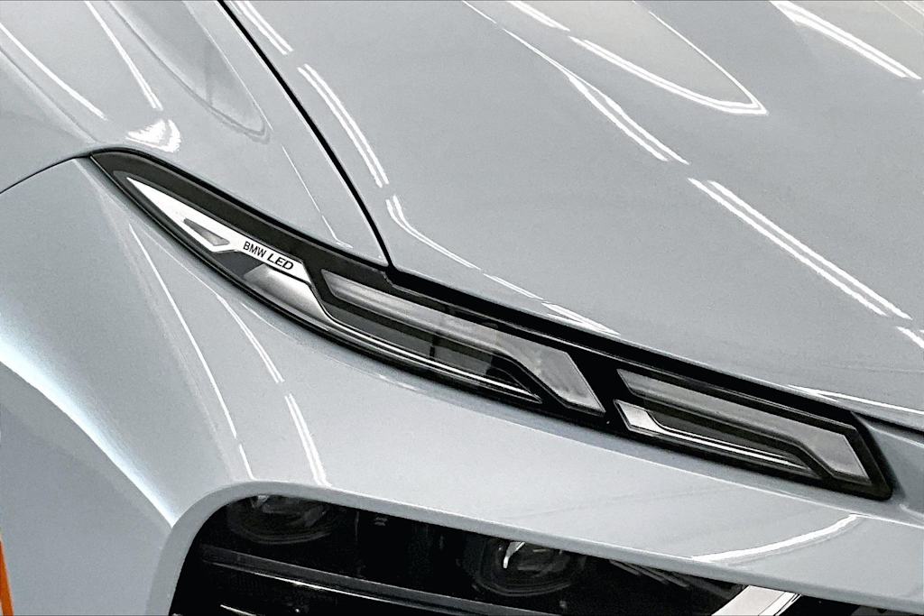 Thumbnail: 2026 BMW X7 - 30
