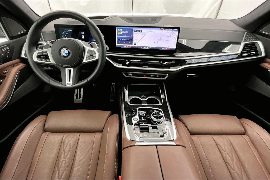 Thumbnail: 2026 BMW X7 - 10