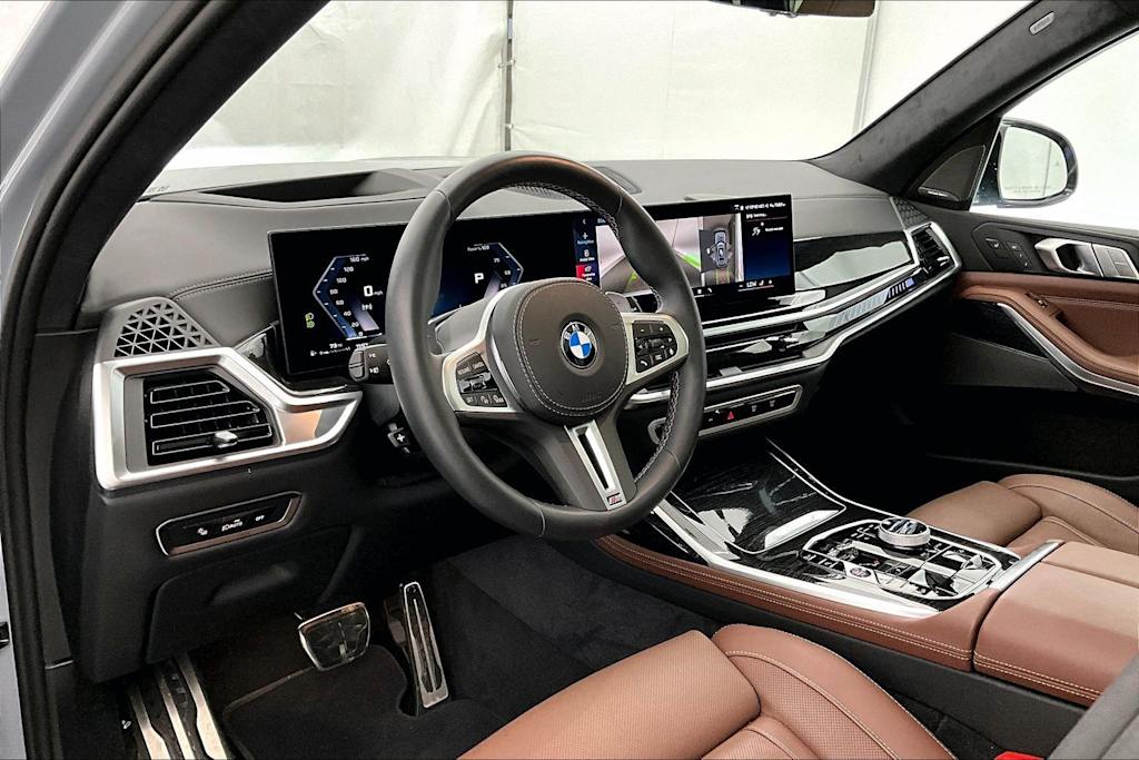 Thumbnail: 2026 BMW X7 - 2