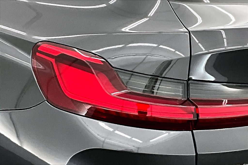 Thumbnail: 2023 BMW X4 - 32