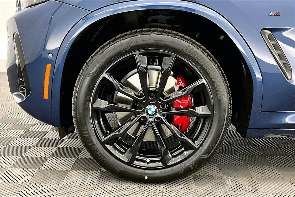 Thumbnail: 2024 BMW X4 - 8