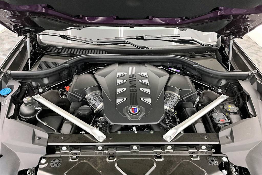 Thumbnail: 2026 BMW X7 - 9