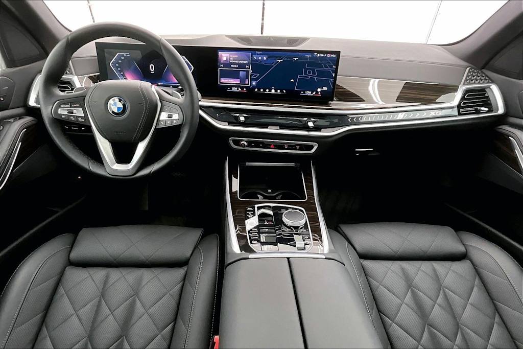 Thumbnail: 2026 BMW X5 - 10