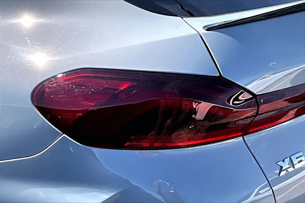 Thumbnail: 2025 BMW X6 - 16