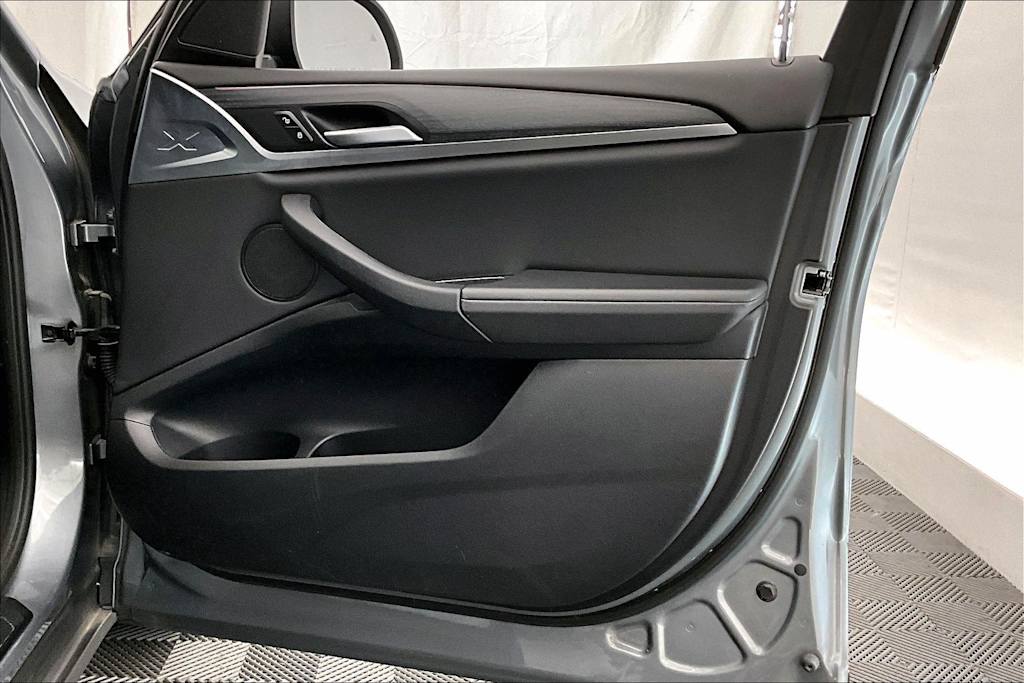 Thumbnail: 2023 BMW X3 - 29