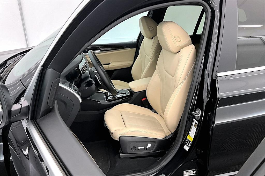Thumbnail: 2023 BMW X3 - 11