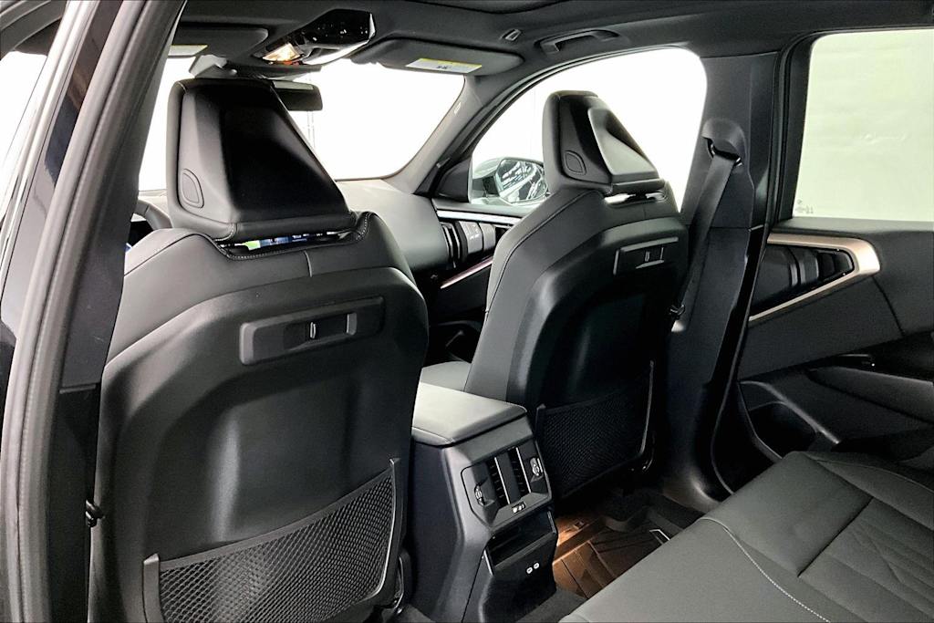 Thumbnail: 2025 BMW X3 - 21