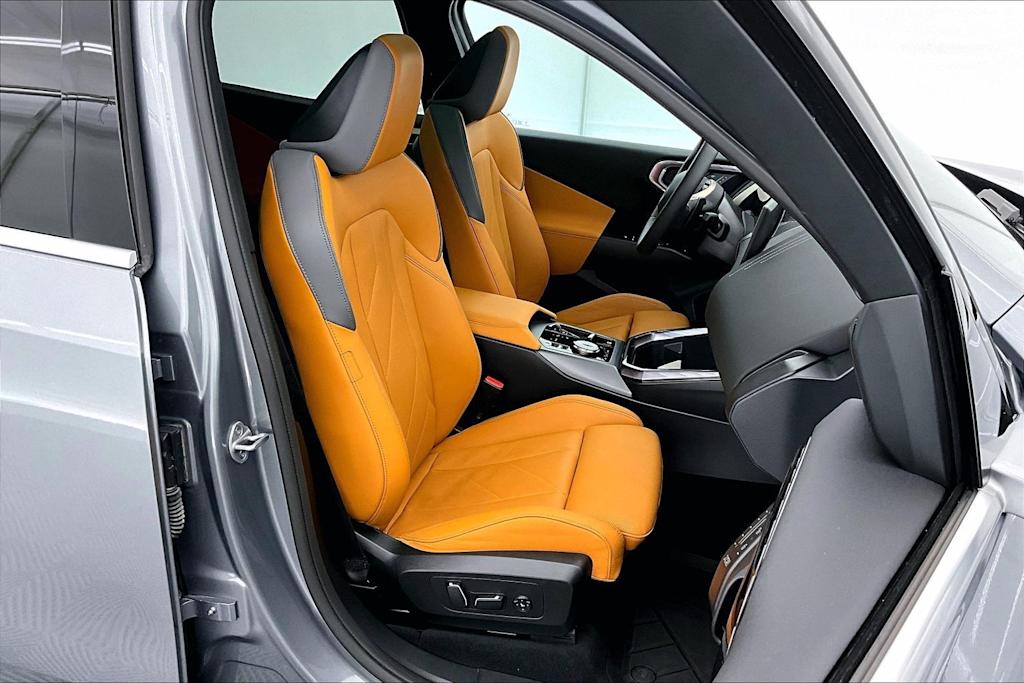 Thumbnail: 2025 BMW X3 - 12