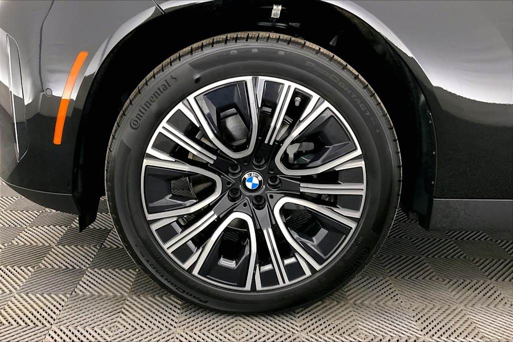 Thumbnail: 2025 BMW X3 - 8